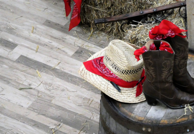 boots cowboy bandanas hat barn