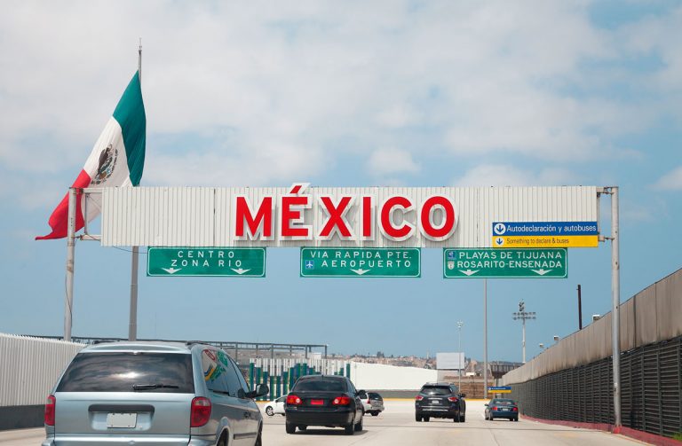 Mexico-bordersGettyImages-477709402-1200