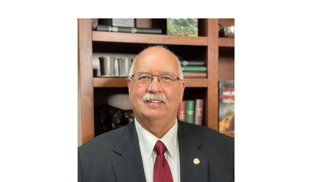 Dr. Larry Bramlage to Receive Dinny Phipps Award EquiManagement